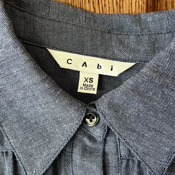 Cabi chambray tunic XS pit to pit 16in - Picture 3 of 4